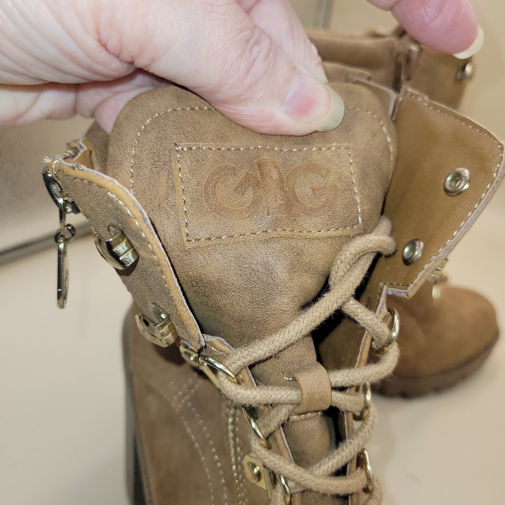 G by Guess Women’s Lace-up Heeled Combat Ankle Boots Tan Faux Leather Size 7 - Picture 5 of 11